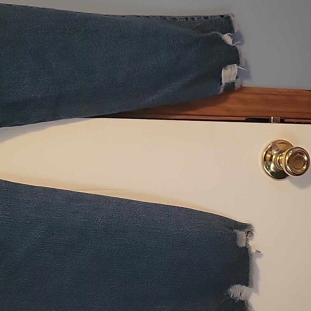 🆕️ Time & Tru Women's Distressed High-Rise Ankle Jeans Medium Blue Size 2 (#1) - Picture 6 of 7